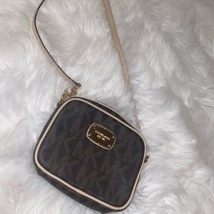 Michael Kors Crossbody Bag